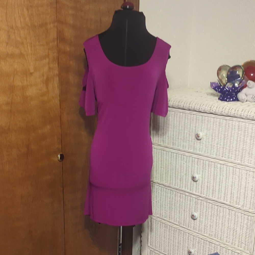 Cold-Shoulder Mini Dress in Magenta